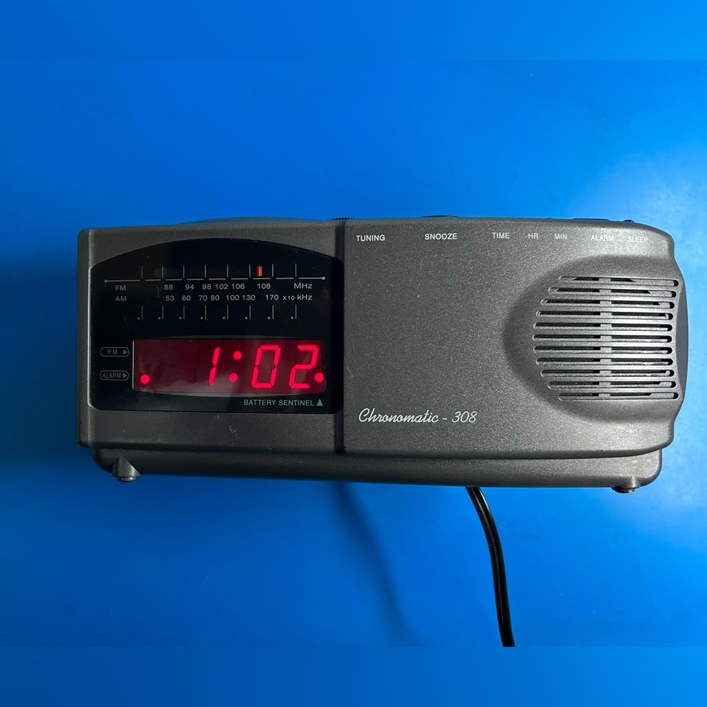 Vintage Radio Shack Alarm Clock Radio Chronomatic-308 AM/FM